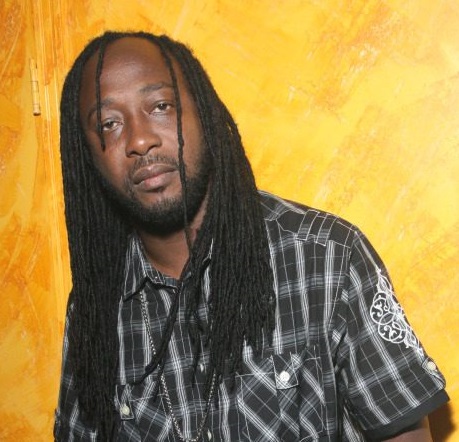 Flourgan-Reggae-Artist-e1578109294888.jpg